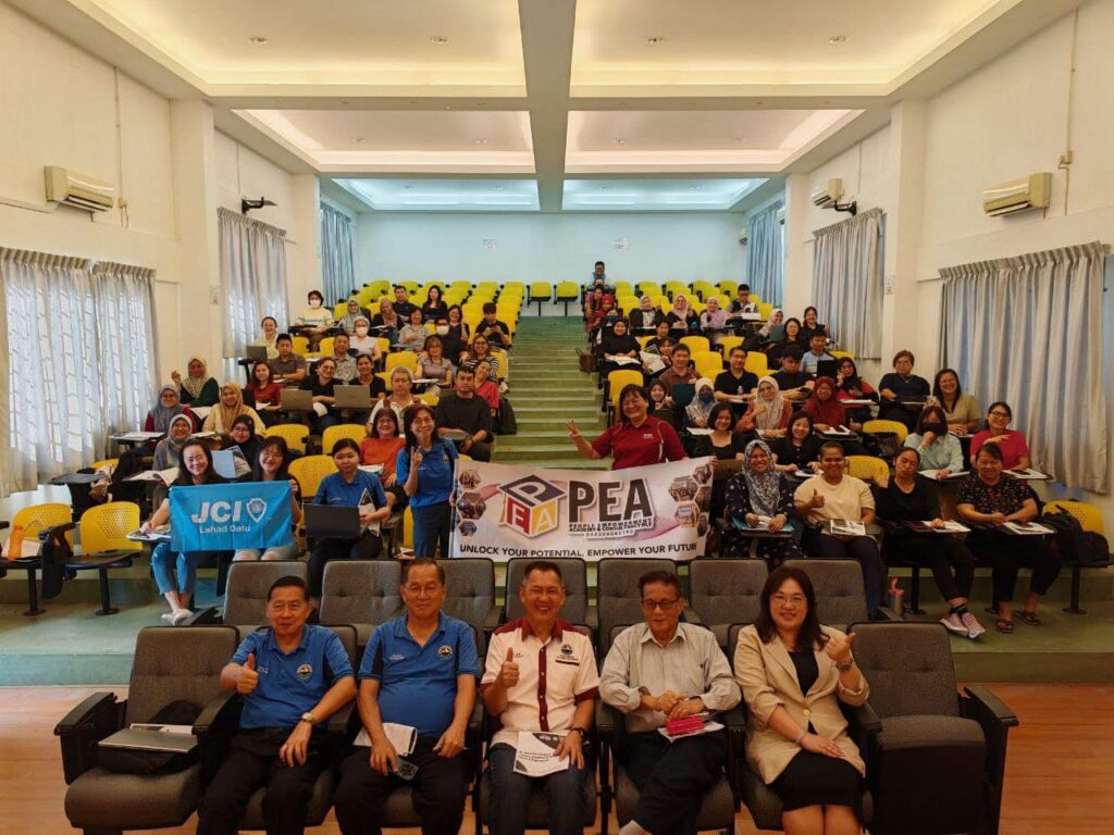 08.03.2025 LAHAD DATU CHINESE CHAMBER PUBLIC E-INVOICE TRAINING